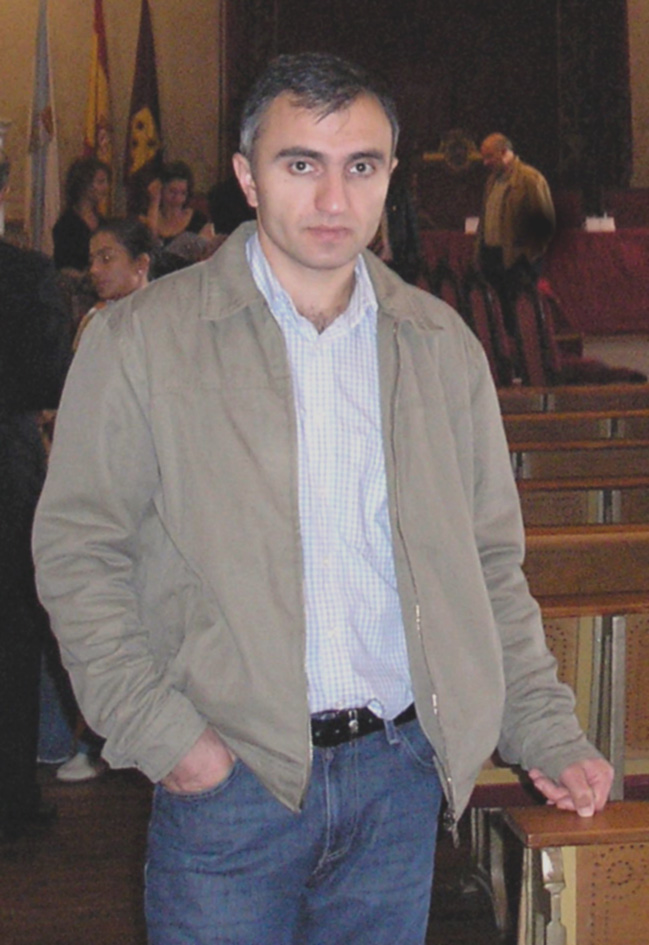ხმალაძე ემზარ